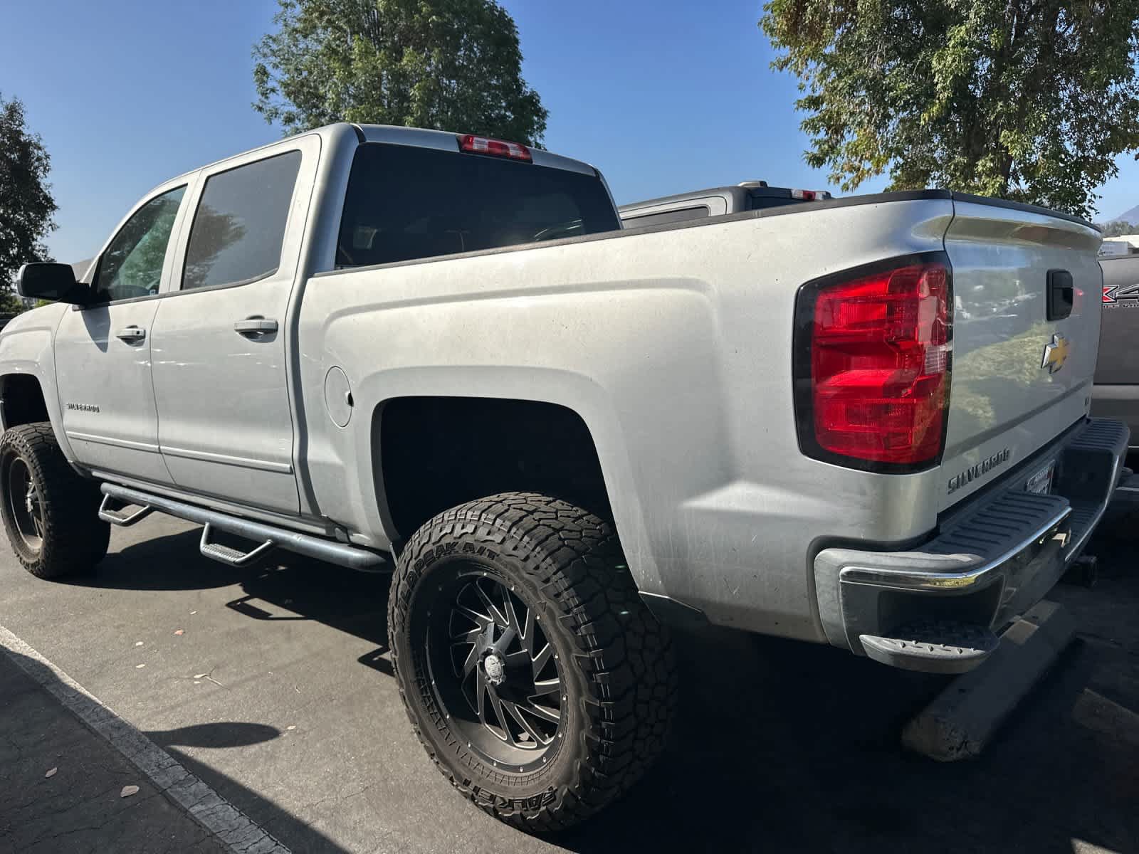 Used 2018 Chevrolet Silverado 1500 LT w/ All Star Edition RWD image 6