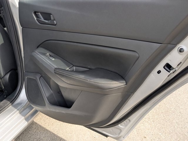 Used 2024 Nissan Altima 2.5 SV FWD image 27