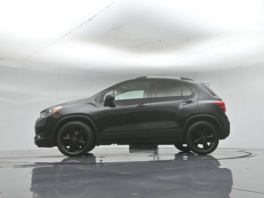 Used 2018 Chevrolet Trax Premier w/ Midnight Edition FWD image 8