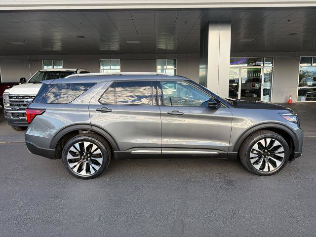 Certified 2025 Ford Explorer Platinum w/ LUX Leather Package AWD/4WD image 8