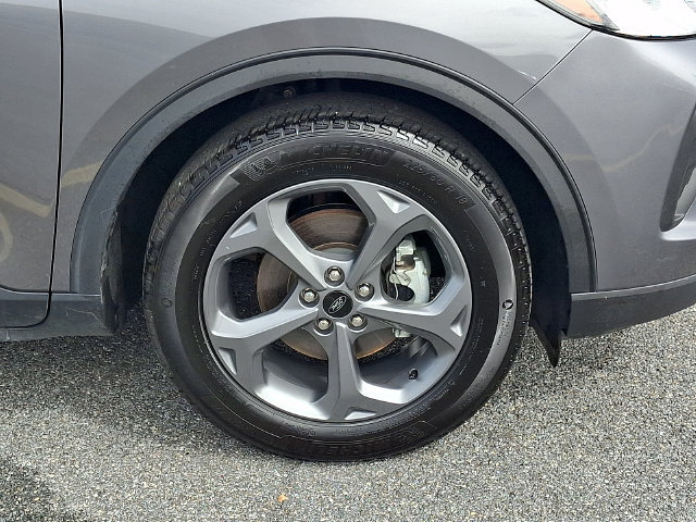 Certified 2025 Ford Escape ST-Line FWD image 8