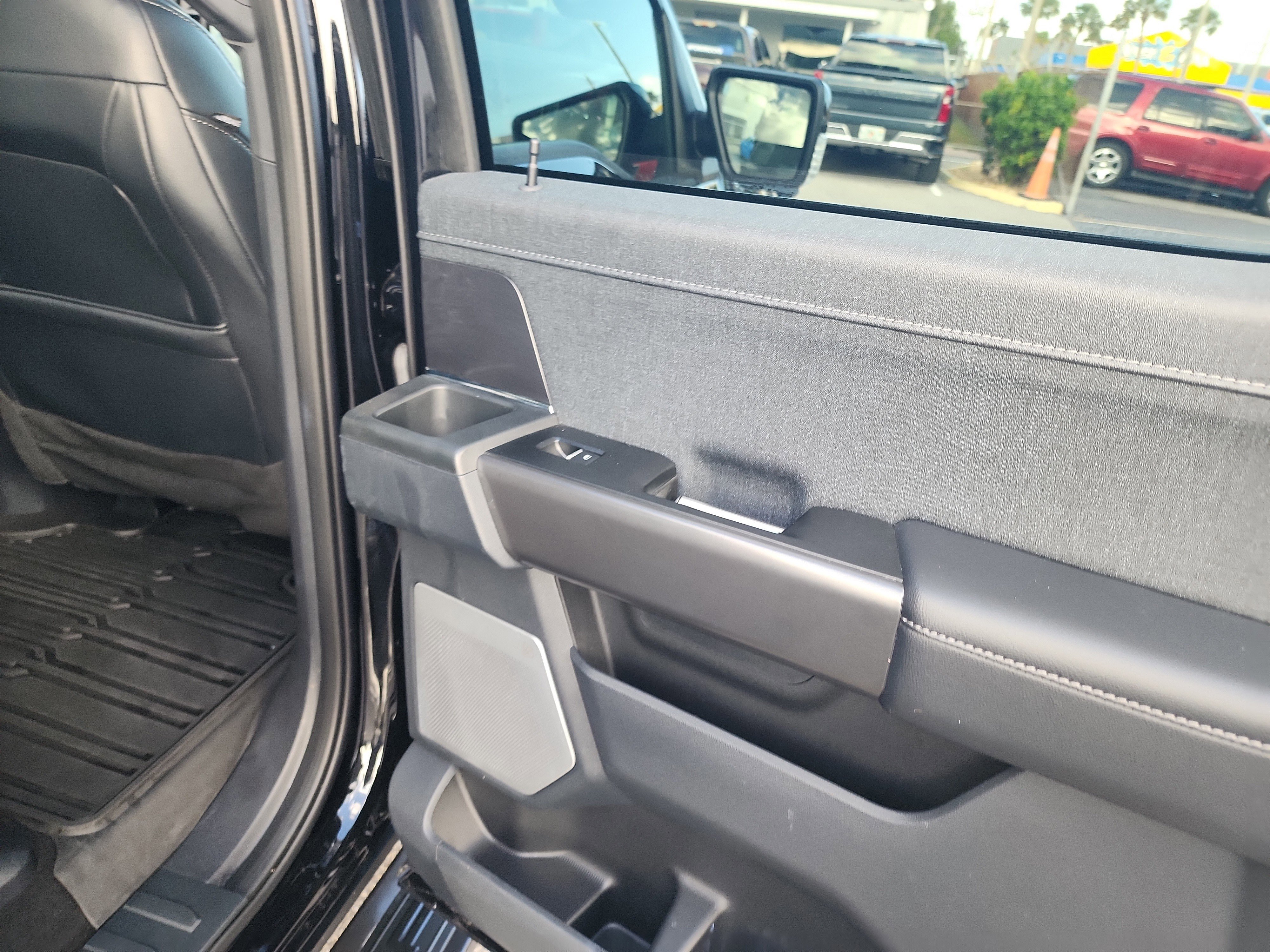 Certified 2024 Ford F150 Lariat w/ Equipment Group 502A High image 20