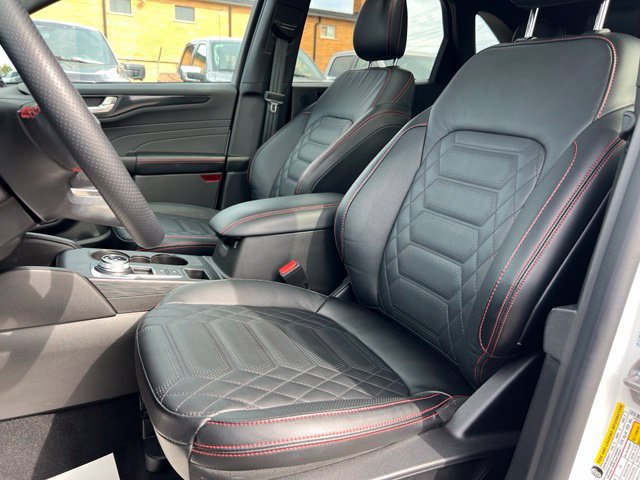 Certified 2024 Ford Escape ST-Line Elite w/ Premium Technology Package AWD/4WD image 21