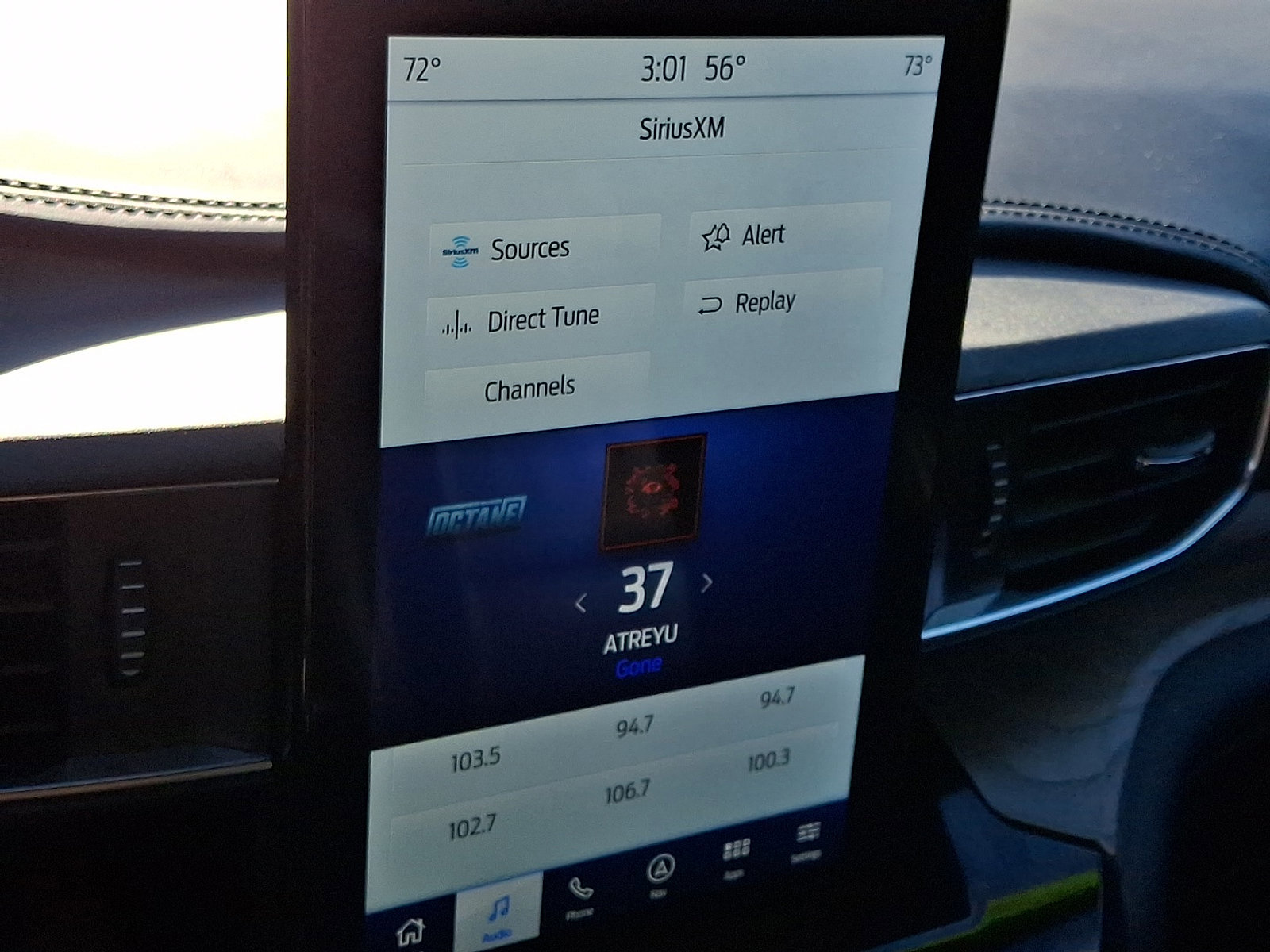 Certified 2022 Ford Explorer Platinum w/ Equipment Group 601A image 18