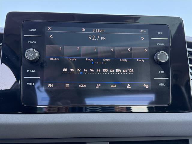 Used 2025 Volkswagen Jetta SE FWD image 20