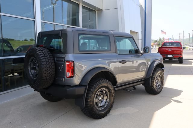 Certified 2025 Ford Bronco 2-Door w/ Sasquatch Package AWD/4WD image 3