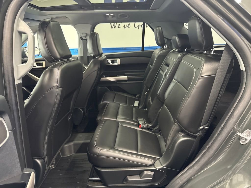Certified 2022 Ford Explorer XLT w/ Equipment Group 202A image 29
