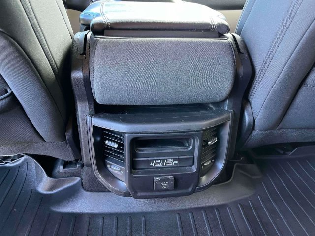 Used 2020 RAM 1500 Big Horn AWD/4WD image 17