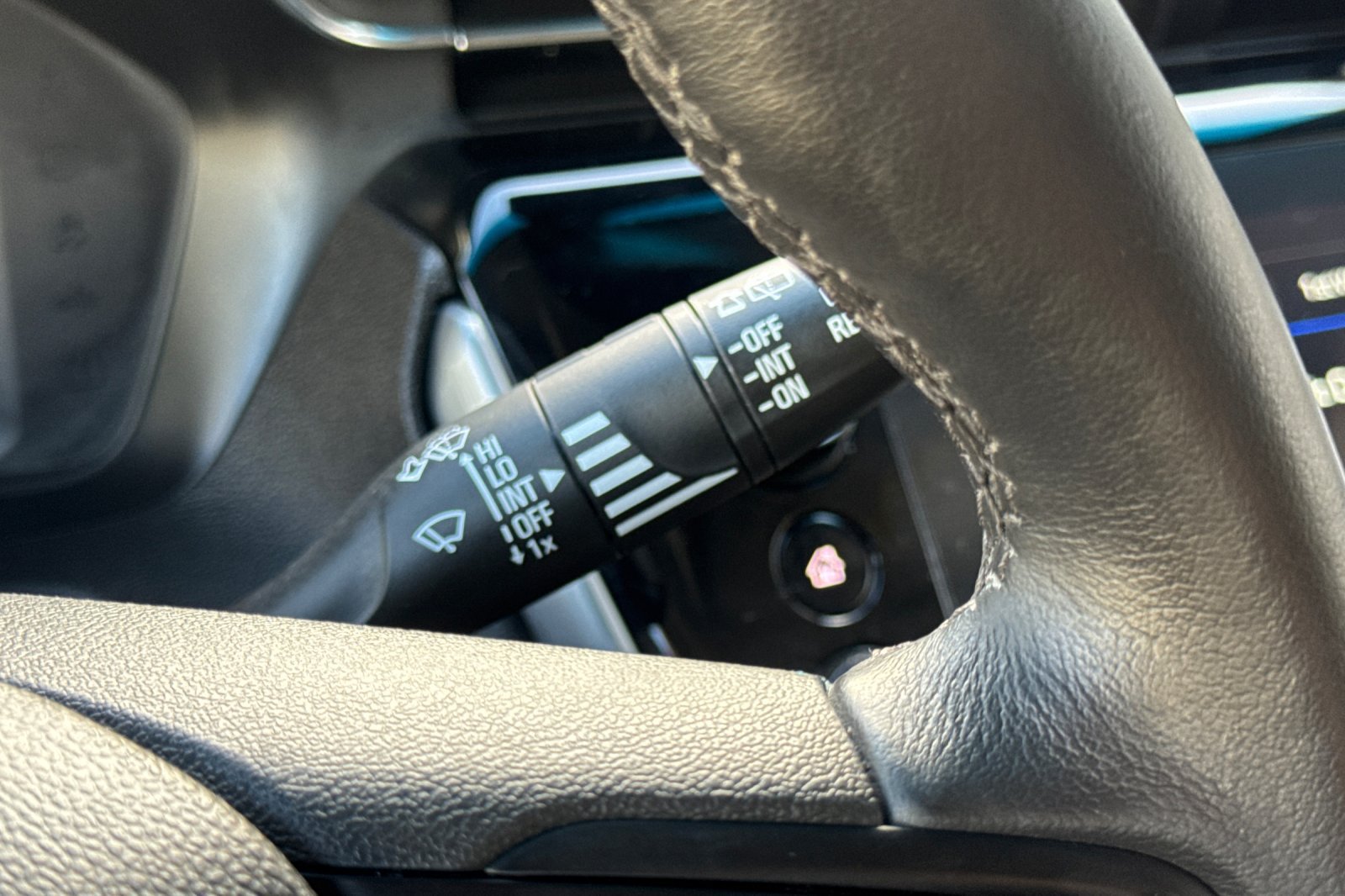 Used 2023 Chevrolet Bolt LT w/ Infotainment Package FWD image 39