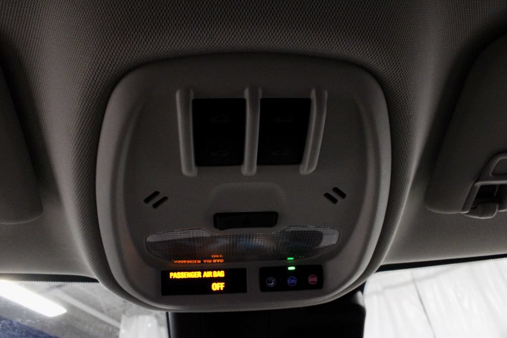 Used 2025 Chevrolet Trax ACTIV w/ Sunroof Package FWD image 31