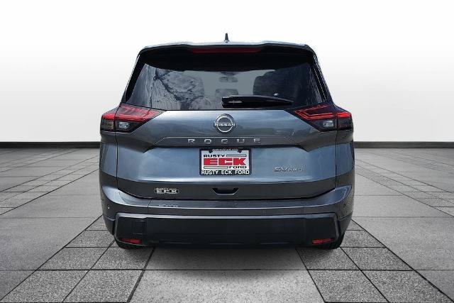 Used 2024 Nissan Rogue SV AWD/4WD image 6