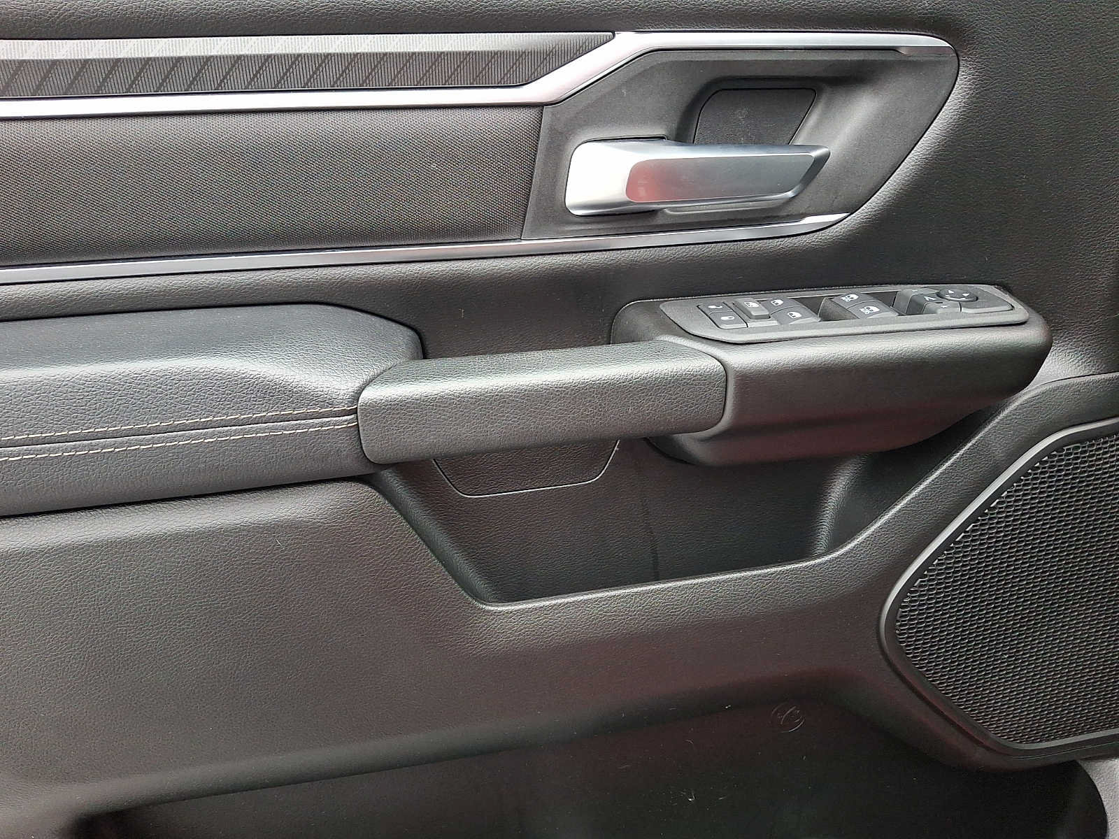 Used 2025 RAM 1500 Big Horn AWD/4WD image 12
