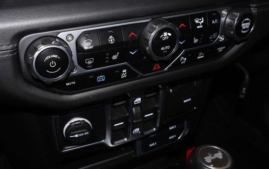 Used 2024 Jeep Wrangler High Altitude image 30