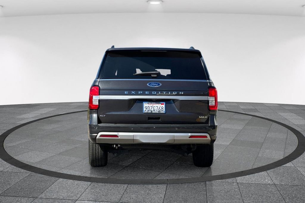 Certified 2022 Ford Expedition Max XLT image 5