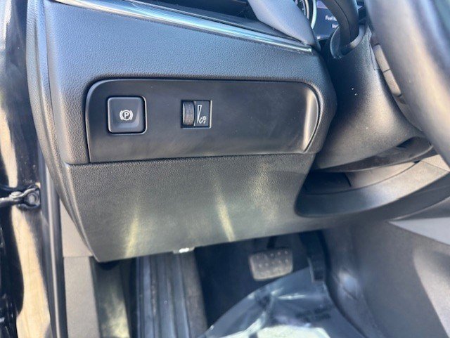 Used 2023 Buick Enclave Essence w/ Experience Buick Package AWD/4WD image 14