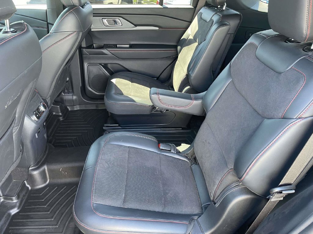 Certified 2026 Ford Explorer ST AWD/4WD image 12