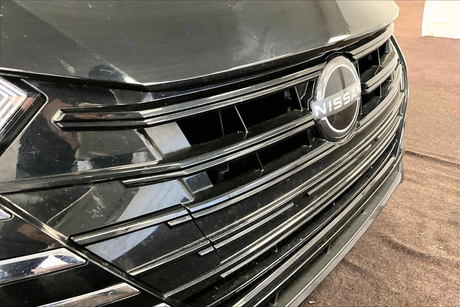 Used 2024 Nissan Versa S w/ Trunk Package image 29