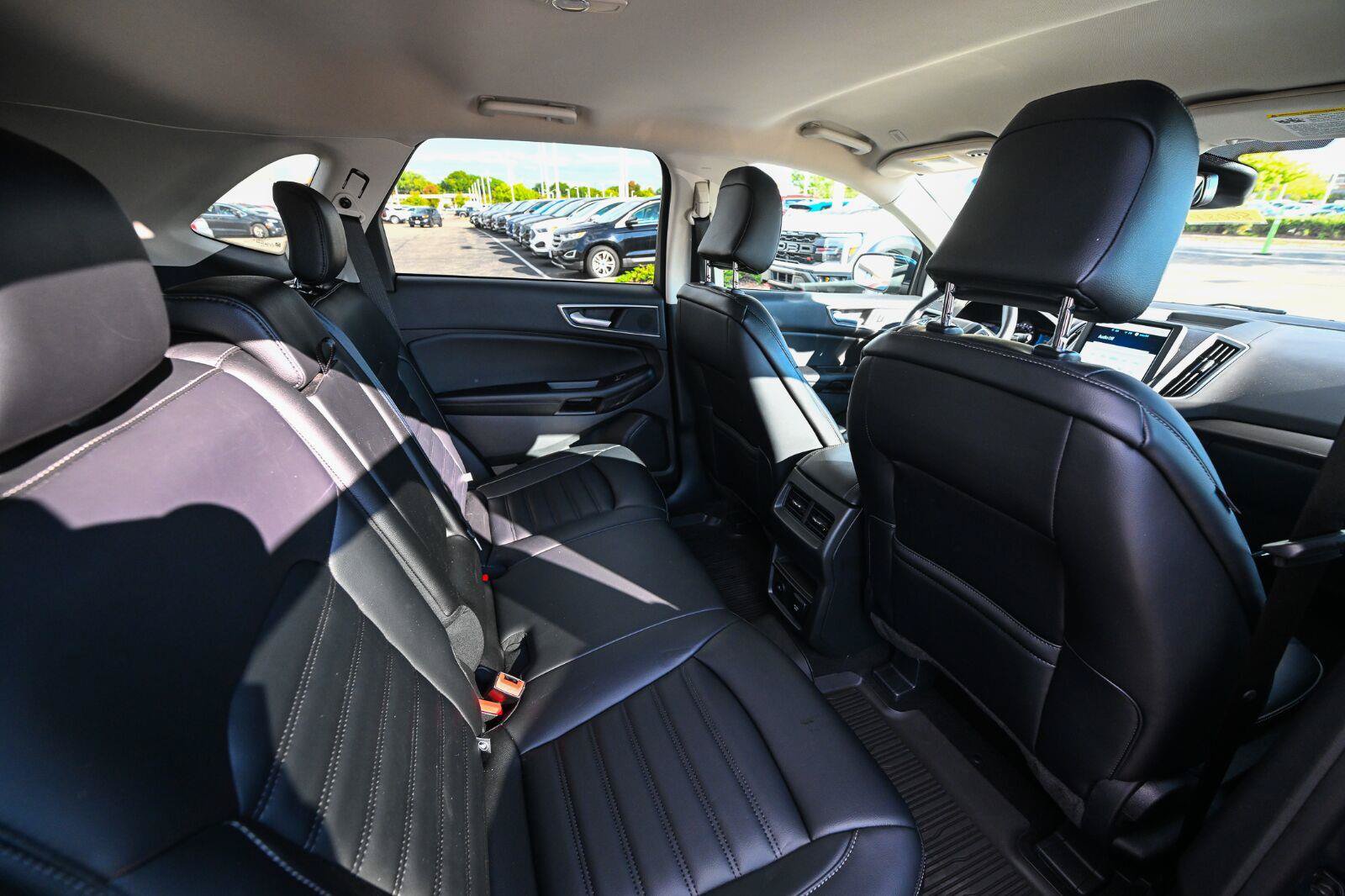 Certified 2024 Ford Edge SEL w/ Convenience Package AWD/4WD image 29