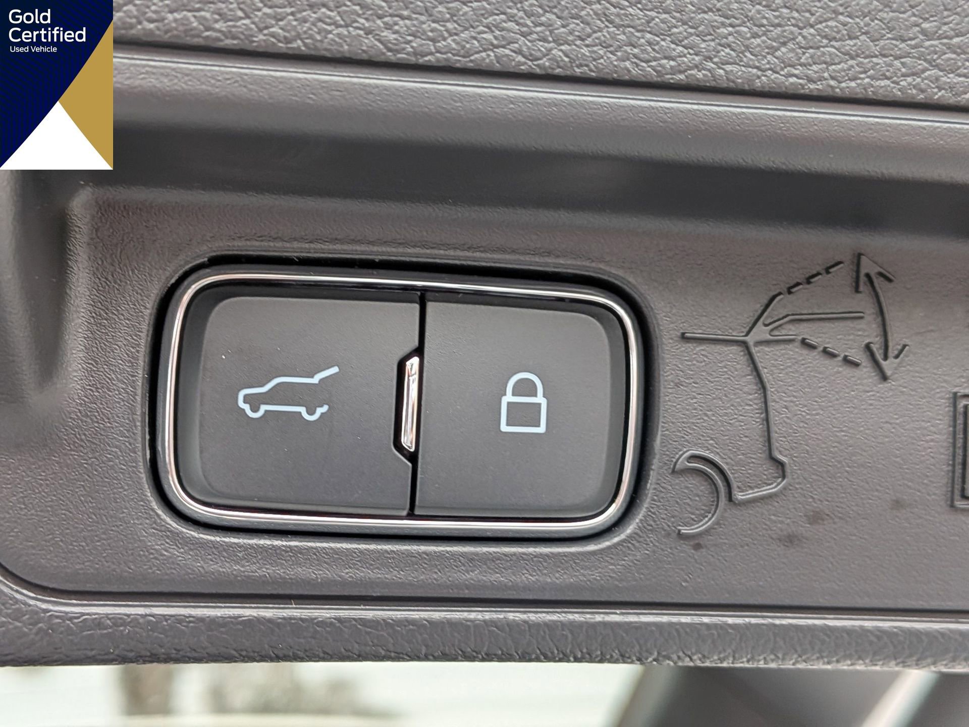 Certified 2025 Ford Explorer ST image 18