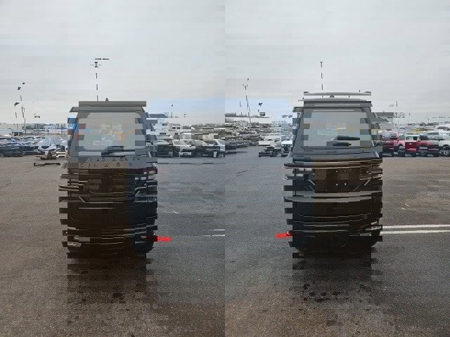 Used 2024 Jeep Grand Wagoneer Series II w/ Quick Order Packagew 28T image 4