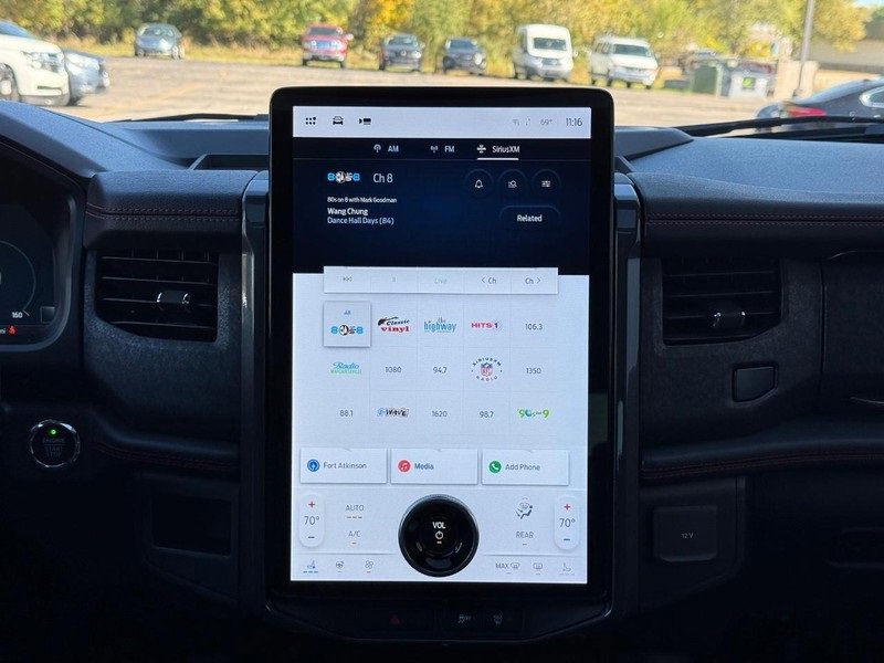 Certified 2022 Ford Expedition Limited image 11