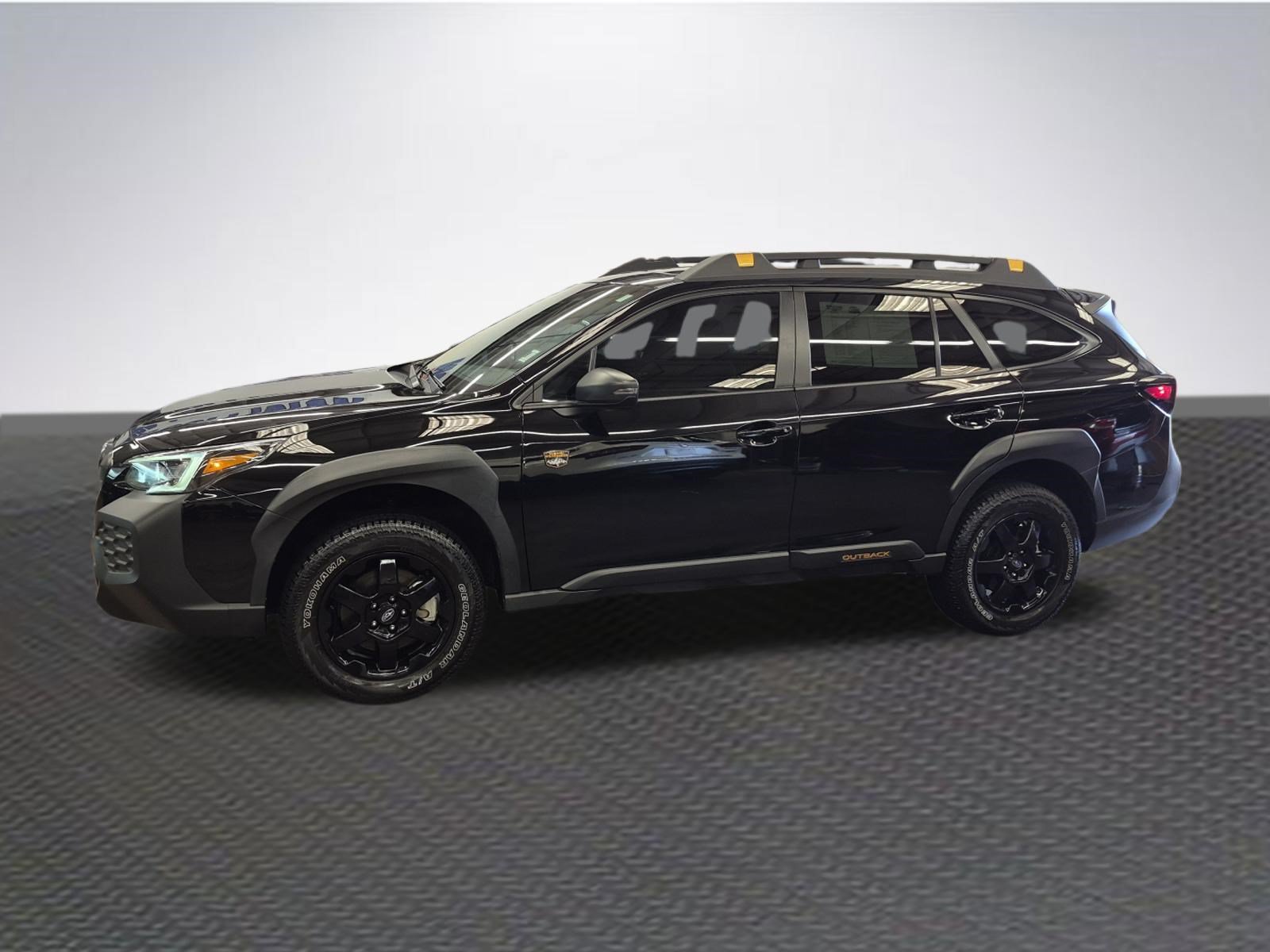 Used 2025 Subaru Outback Wilderness AWD/4WD image 2