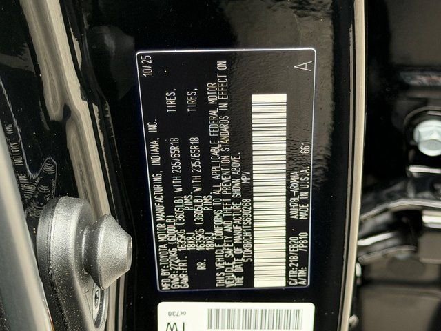 Used 2026 Toyota Highlander XLE AWD/4WD image 30