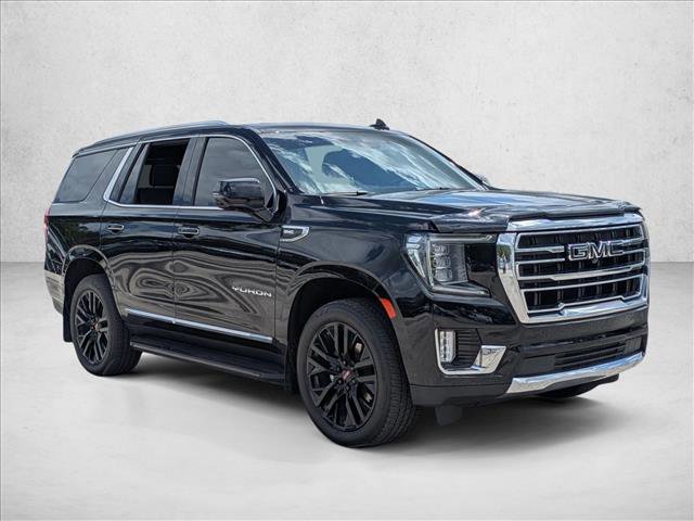 Used 2023 GMC Yukon SLT w/ SLT Premium Package AWD/4WD image 3