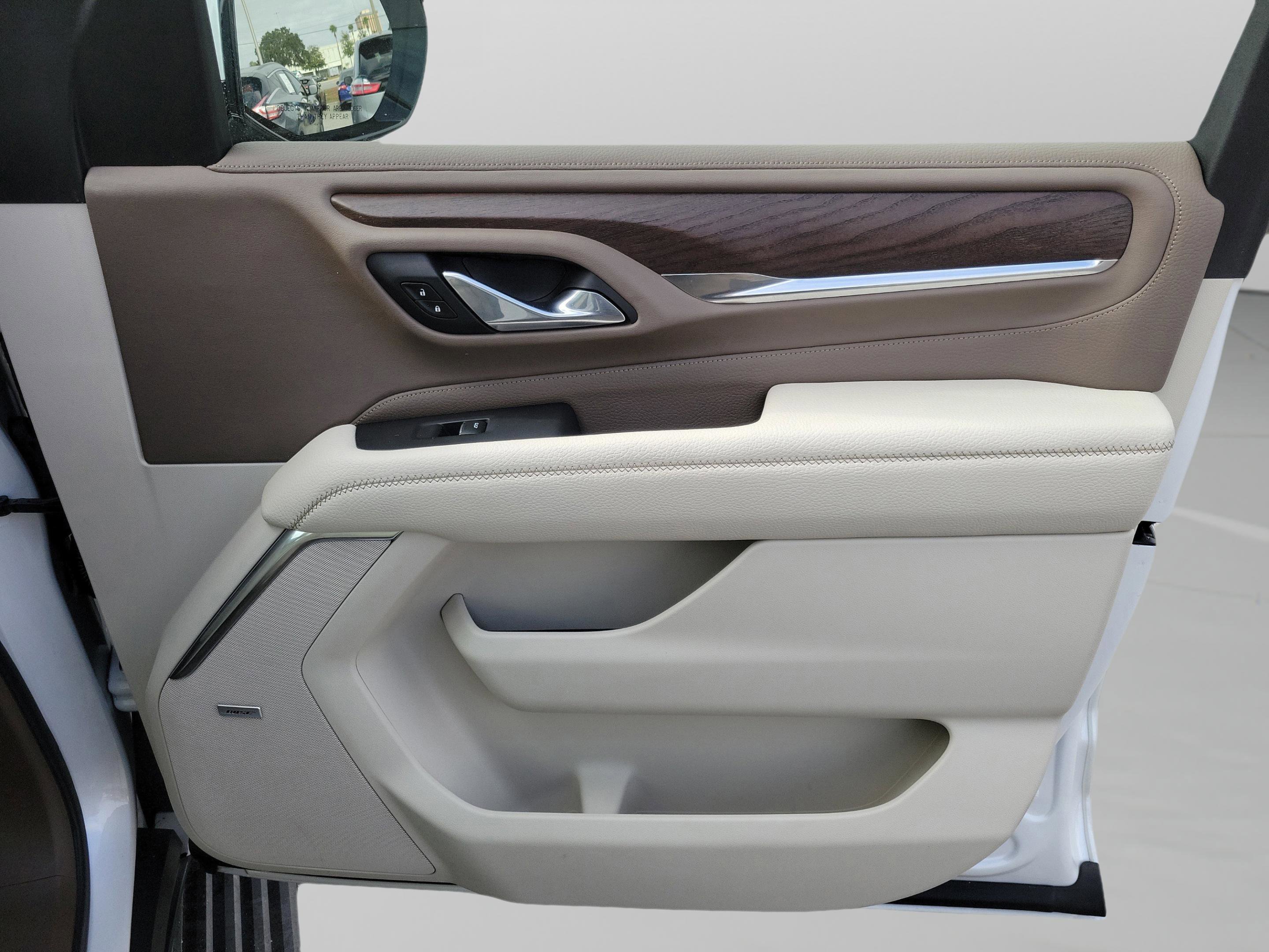 Used 2021 GMC Yukon Denali w/ Denali Premium Package image 29