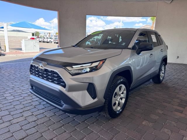 Used 2025 Toyota RAV4 LE AWD/4WD image 1