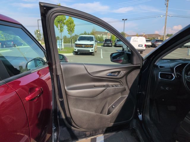 Used 2020 Chevrolet Equinox LT w/ Driver Convenience Package AWD/4WD image 27
