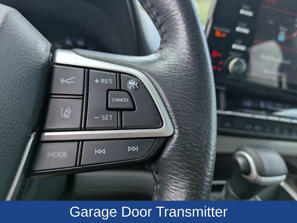 Used 2021 Toyota Sienna XLE AWD/4WD image 28