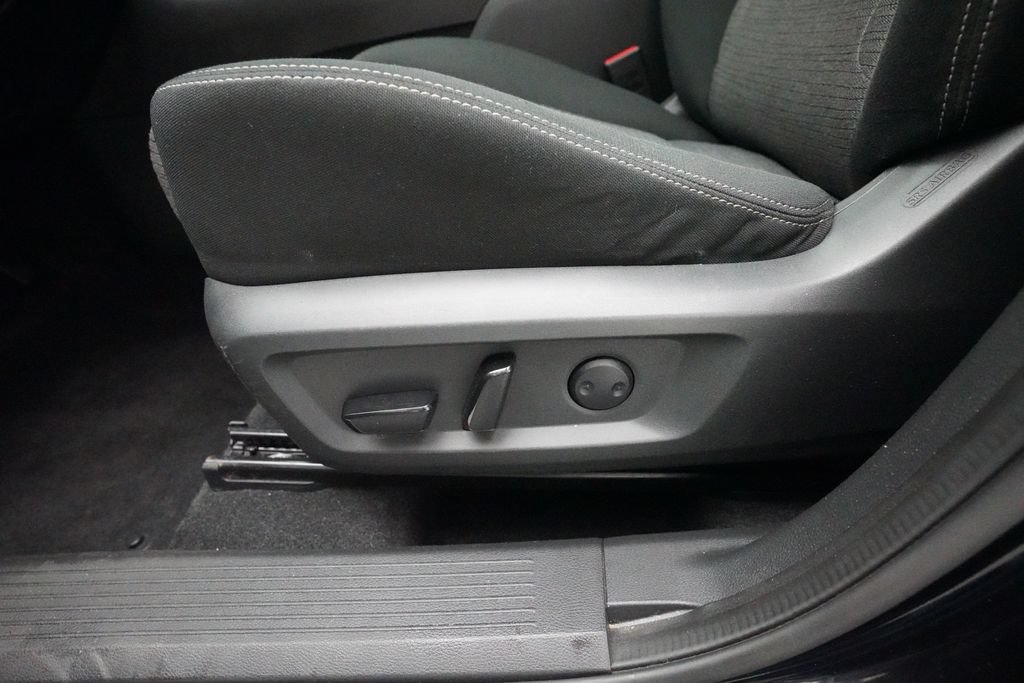 Used 2021 Nissan Rogue SV AWD/4WD image 27