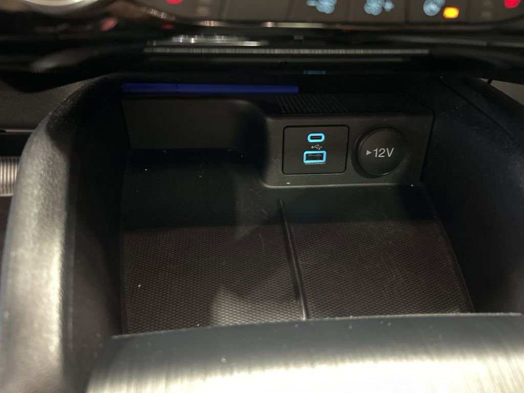 Certified 2022 Ford Escape Titanium image 16