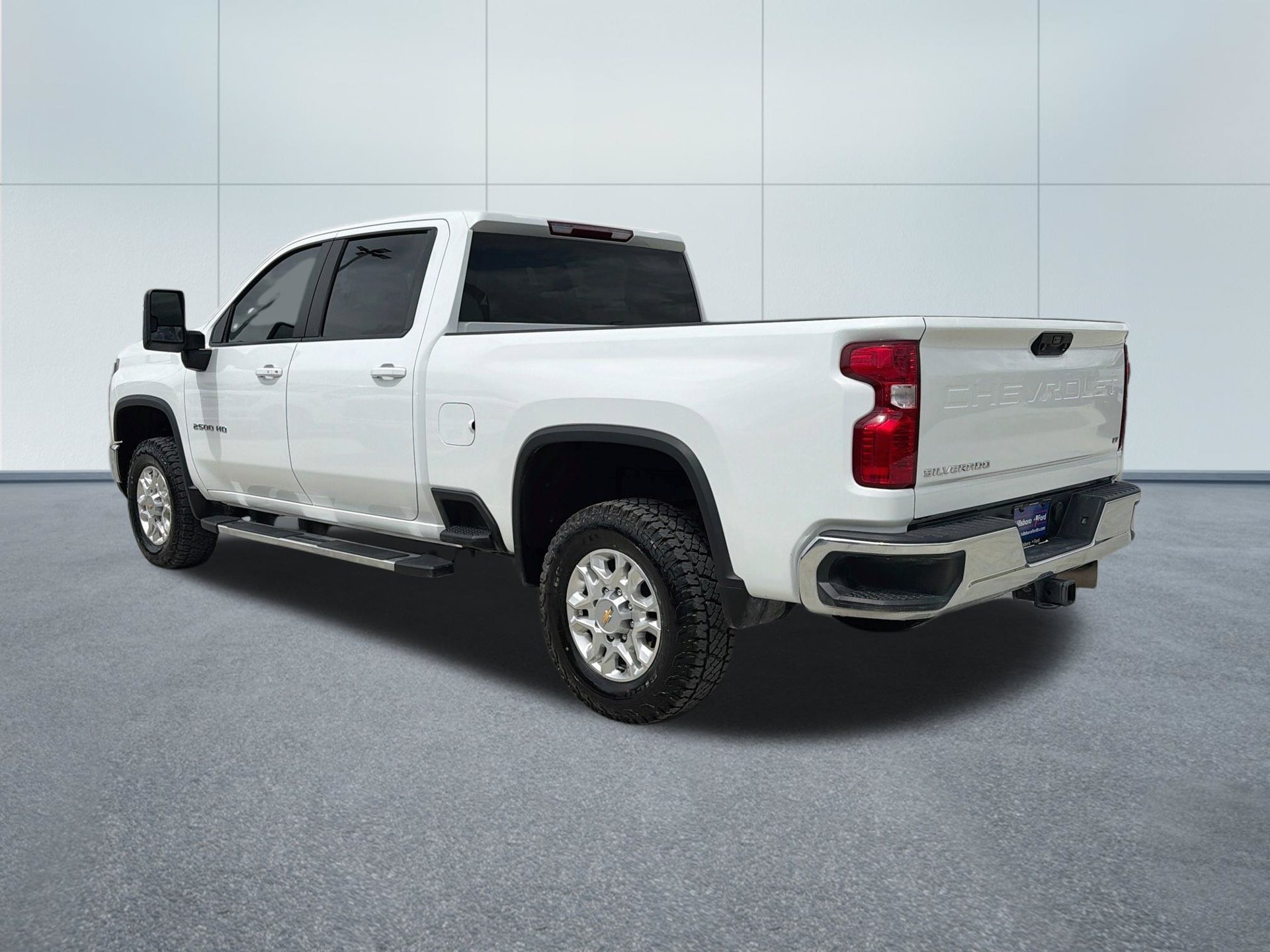 Used 2025 Chevrolet Silverado 2500 LT AWD/4WD image 9