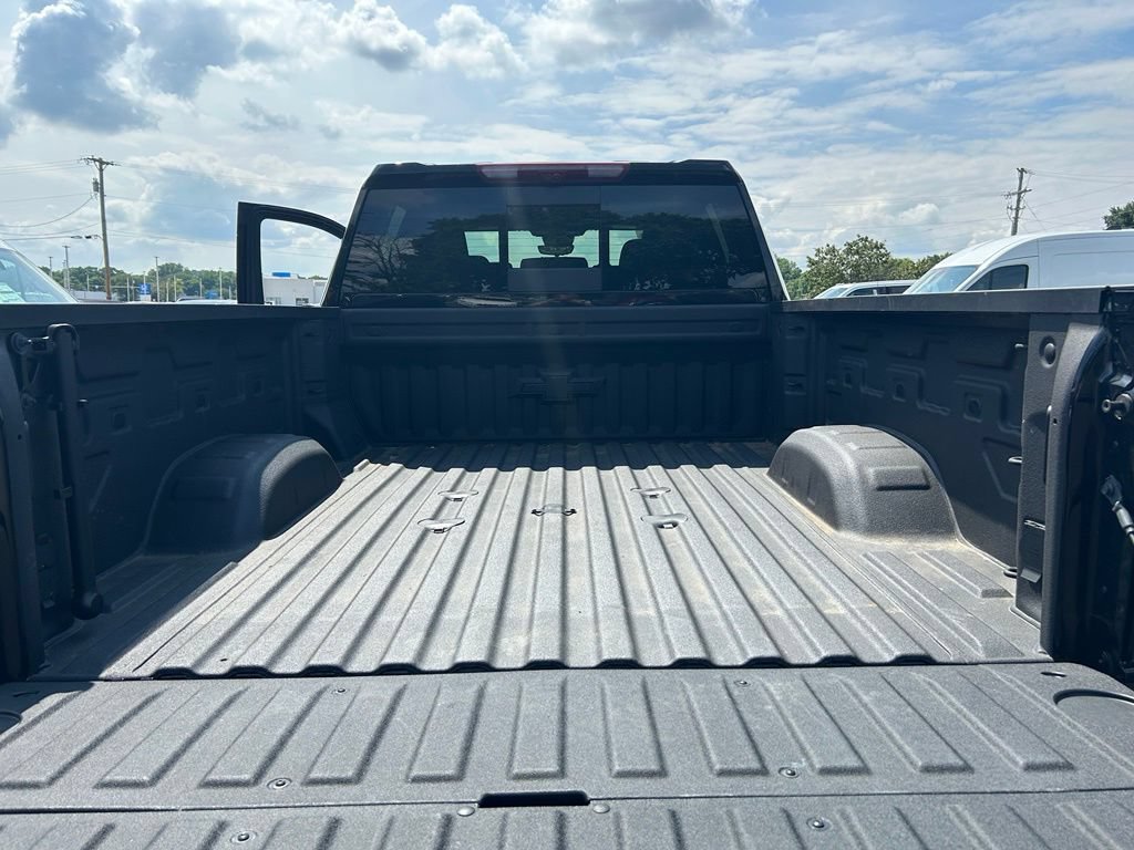 Used 2025 Chevrolet Silverado 2500 High Country w/ High Country Premium Package AWD/4WD image 31