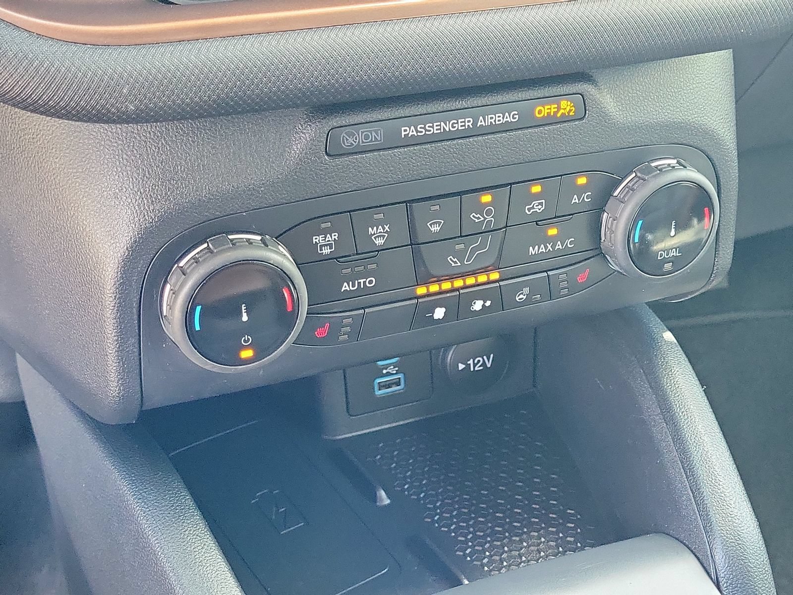 Certified 2022 Ford Bronco Sport Outer Banks w/ Tech Package AWD/4WD image 25