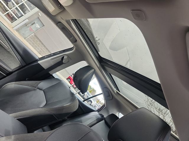 Used 2025 Toyota Camry XLE AWD/4WD image 21