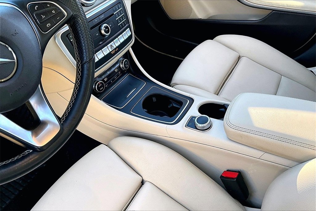 Used 2019 Mercedes-Benz GLA 250 4MATIC image 15