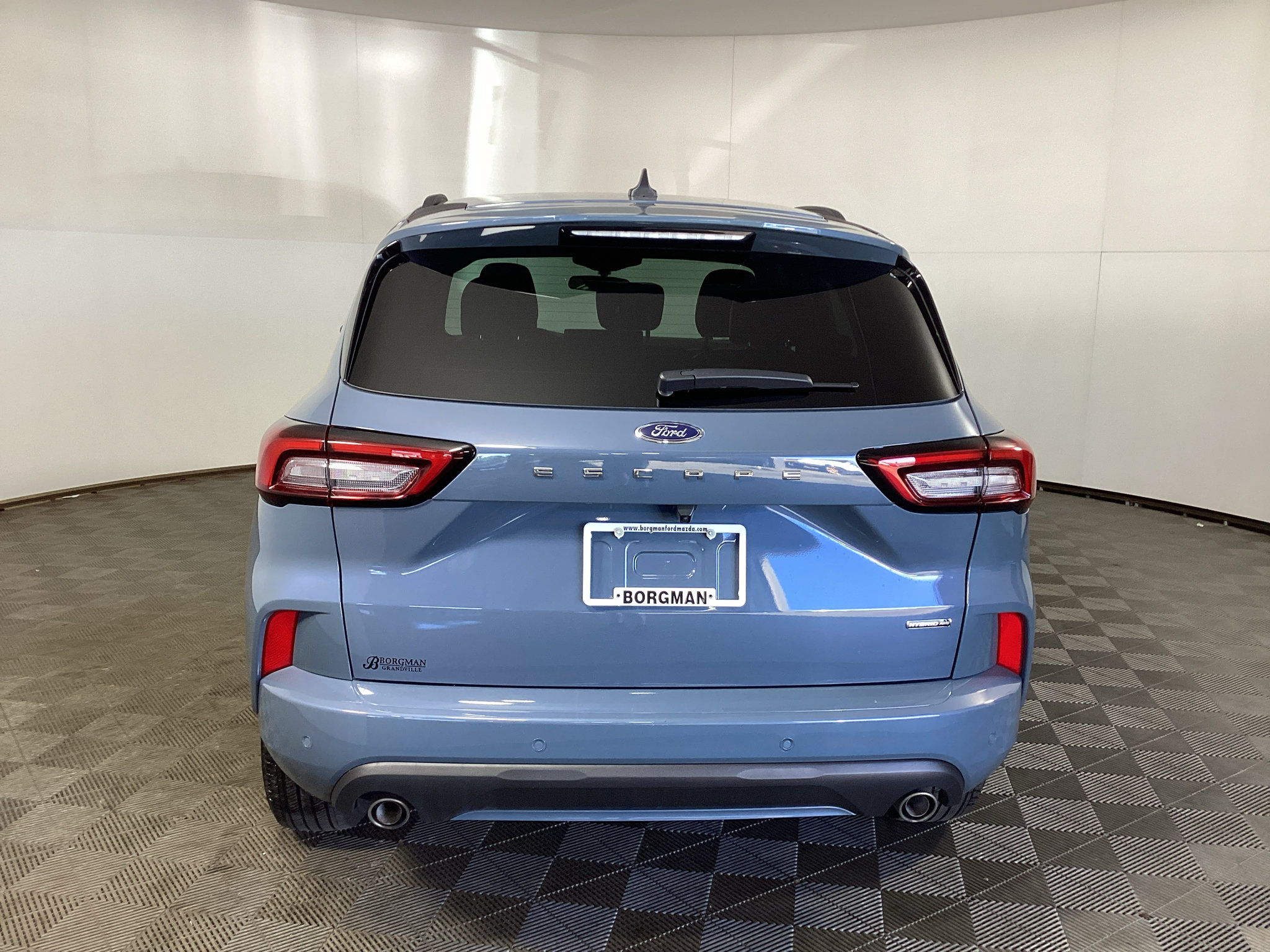 Certified 2023 Ford Escape ST-Line Select w/ Tech Pack #2 AWD/4WD image 3