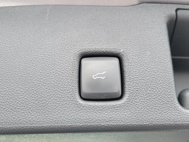 Certified 2024 Ford Escape SE image 13