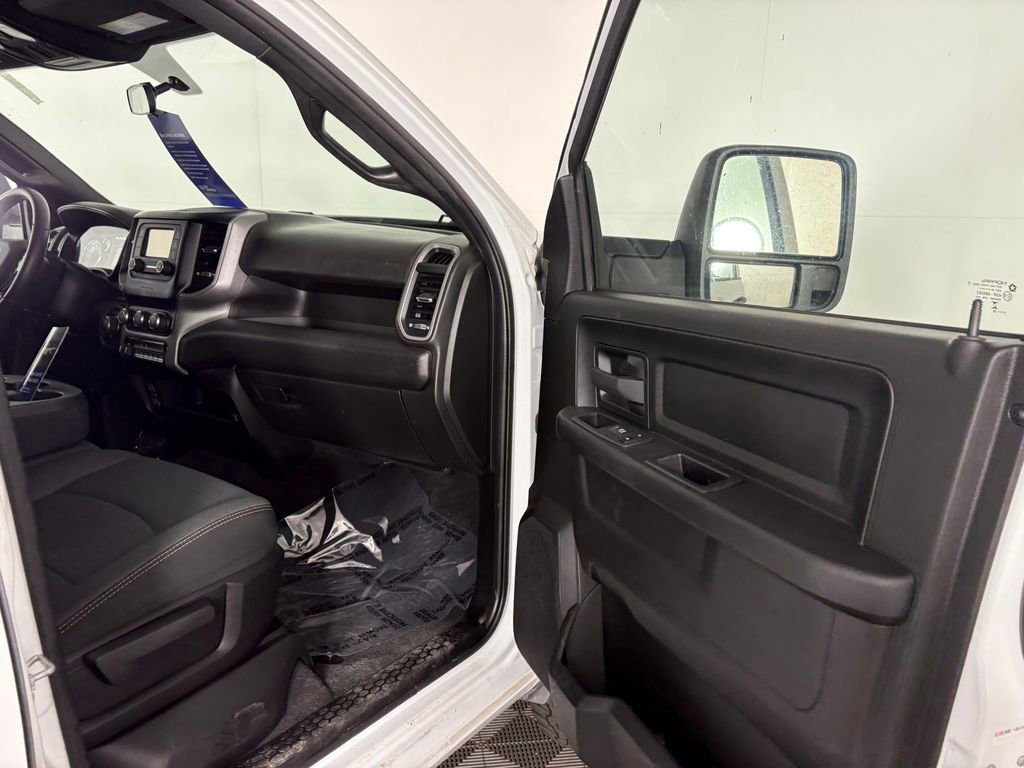 Used 2023 RAM 2500 Tradesman AWD/4WD image 35