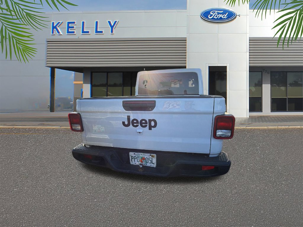 Used 2024 Jeep Gladiator Sport AWD/4WD image 5