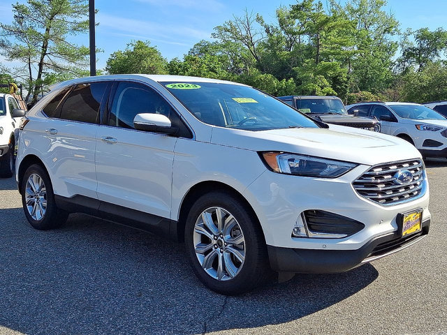 Certified 2023 Ford Edge Titanium AWD/4WD image 25