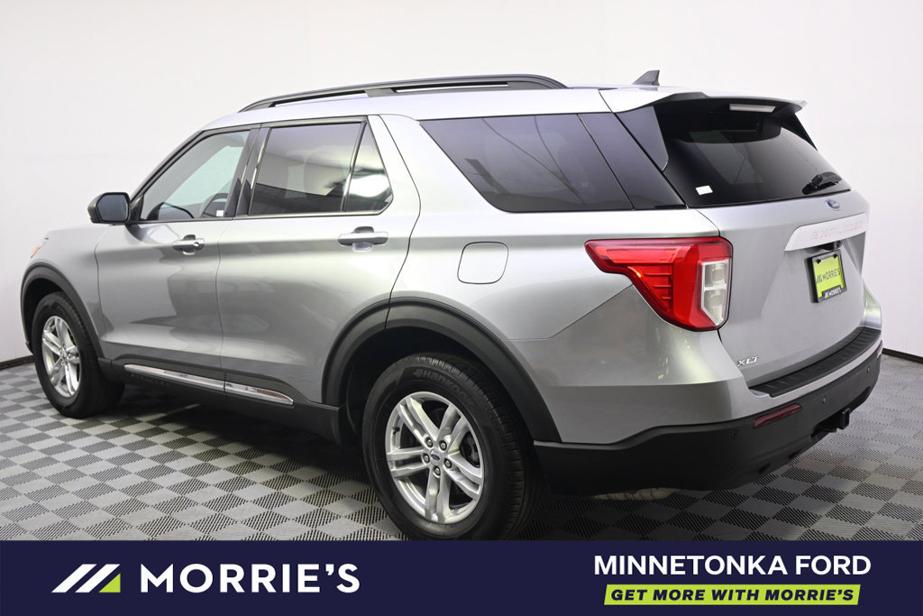 Certified 2023 Ford Explorer XLT w/ Class IV Trailer Tow Package AWD/4WD image 3