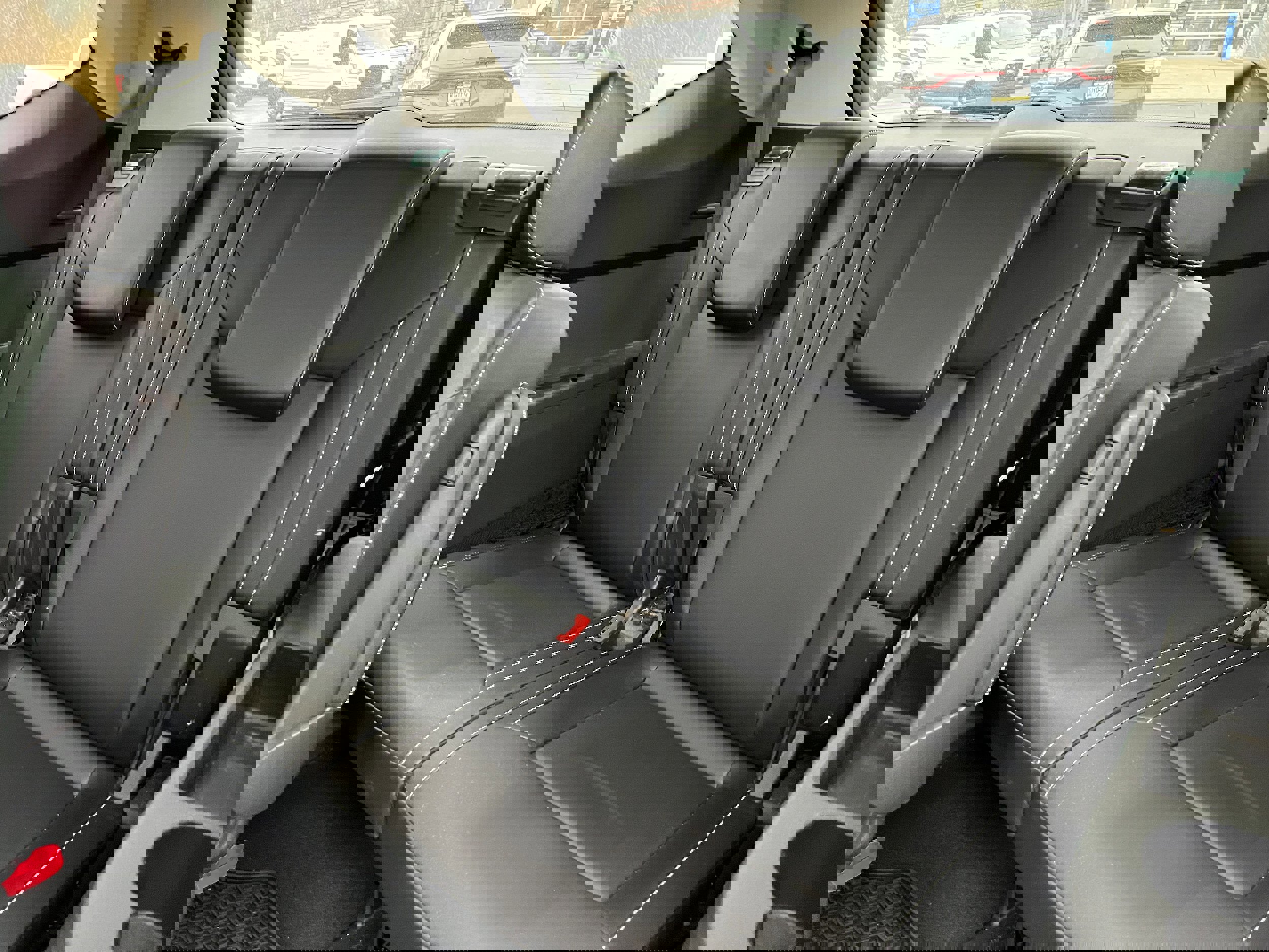 Used 2021 Volkswagen Atlas SE image 14