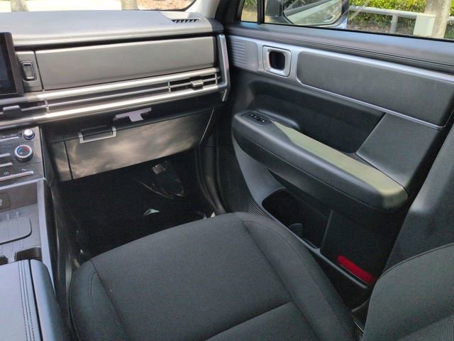Used 2026 Hyundai Santa Fe SE FWD image 17