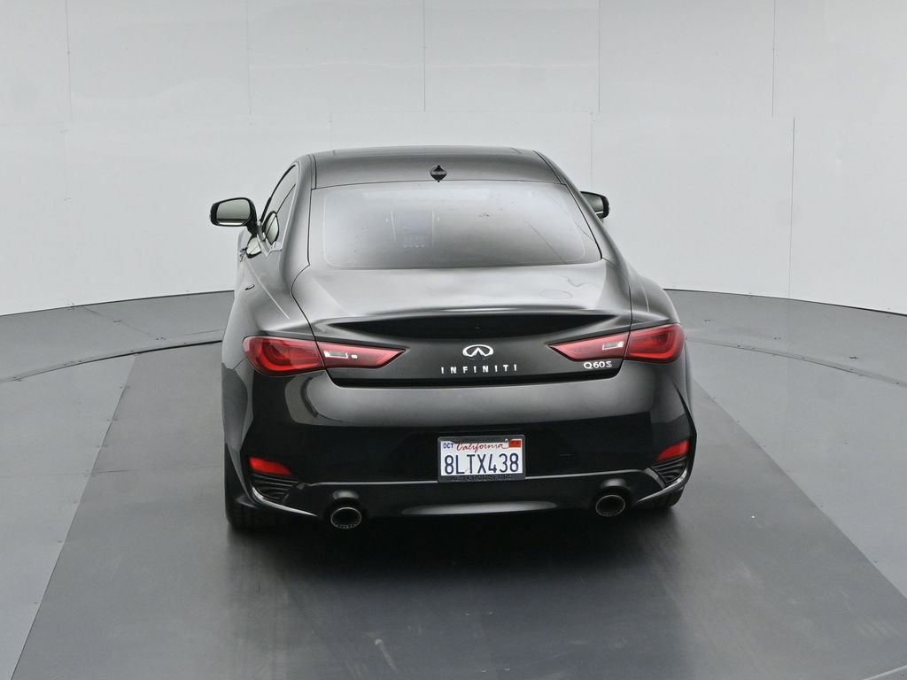 Used 2017 INFINITI Q60 Red Sport 400 RWD image 41