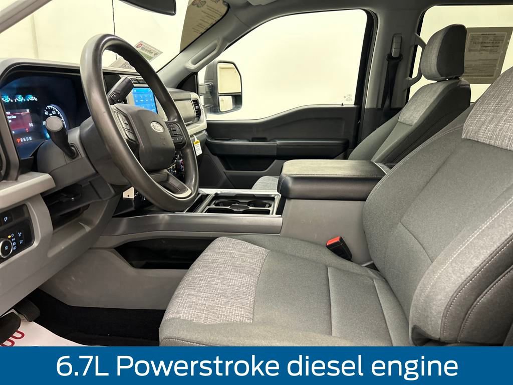 Certified 2023 Ford F250 XLT w/ FX4 Off-Road Package image 5
