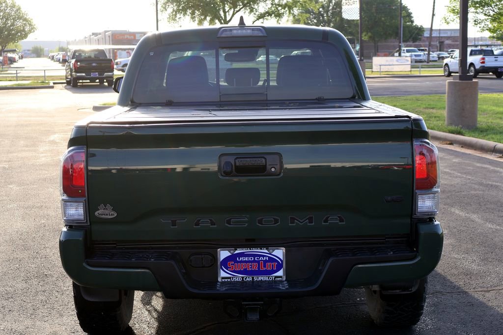 Used 2022 Toyota Tacoma TRD Sport AWD/4WD image 14